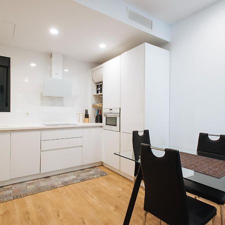 Apartamento Estelar Con Piscina Y Garaje Nervion Apartment Севиля Екстериор снимка