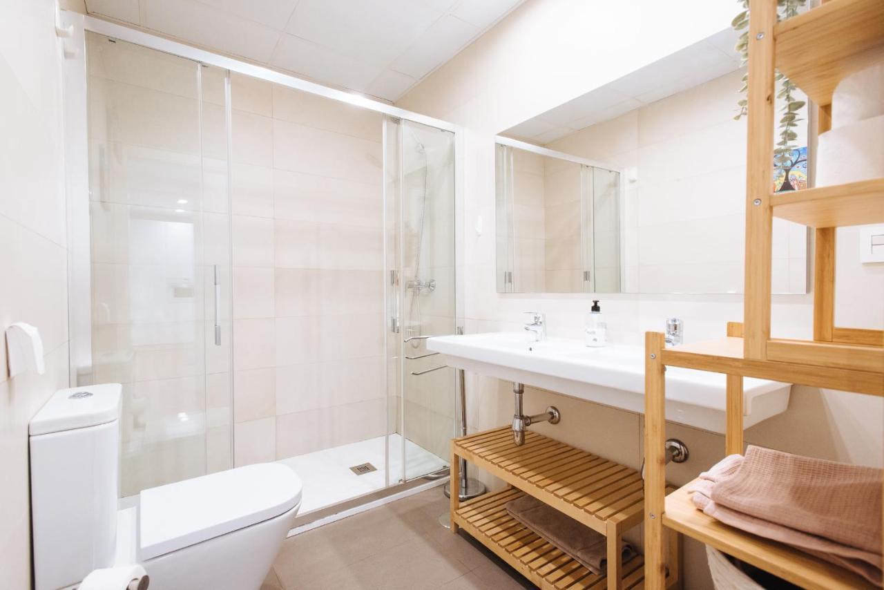 Apartamento Estelar Con Piscina Y Garaje Nervion Apartment Севиля Екстериор снимка