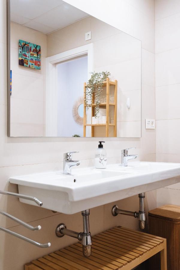 Apartamento Estelar Con Piscina Y Garaje Nervion Apartment Севиля Екстериор снимка
