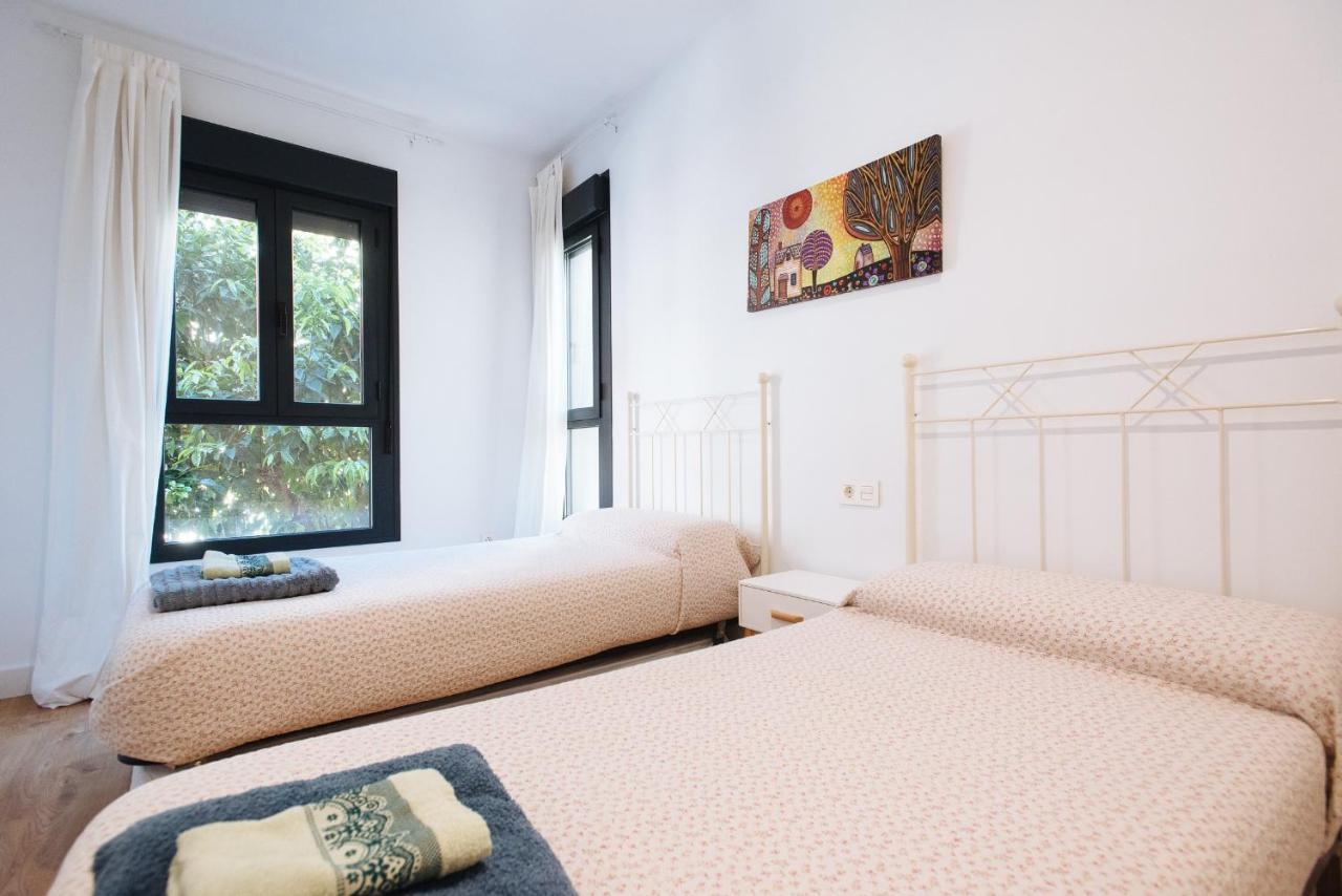 Apartamento Estelar Con Piscina Y Garaje Nervion Apartment Севиля Екстериор снимка