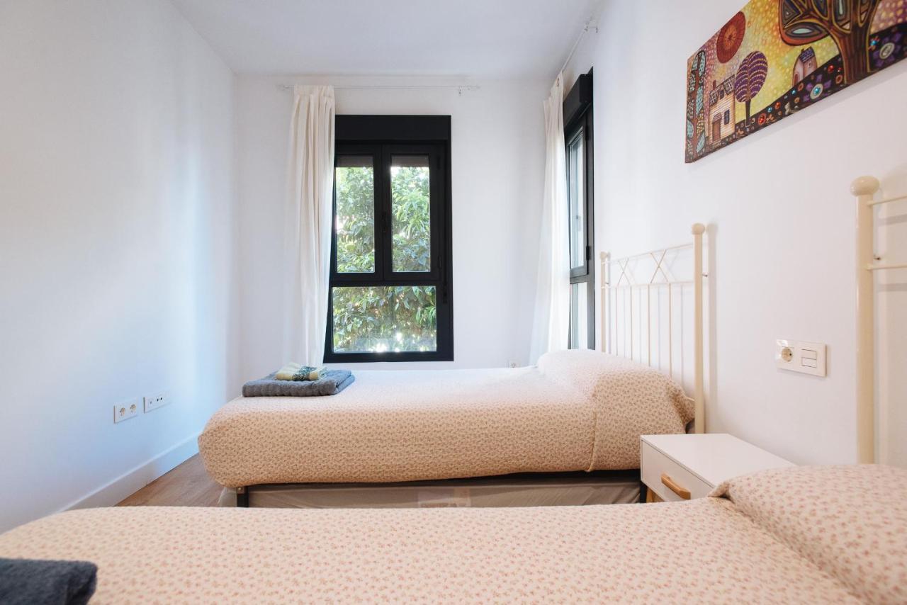 Apartamento Estelar Con Piscina Y Garaje Nervion Apartment Севиля Екстериор снимка