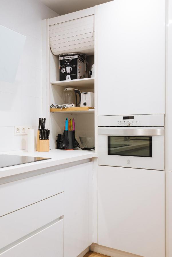 Apartamento Estelar Con Piscina Y Garaje Nervion Apartment Севиля Екстериор снимка