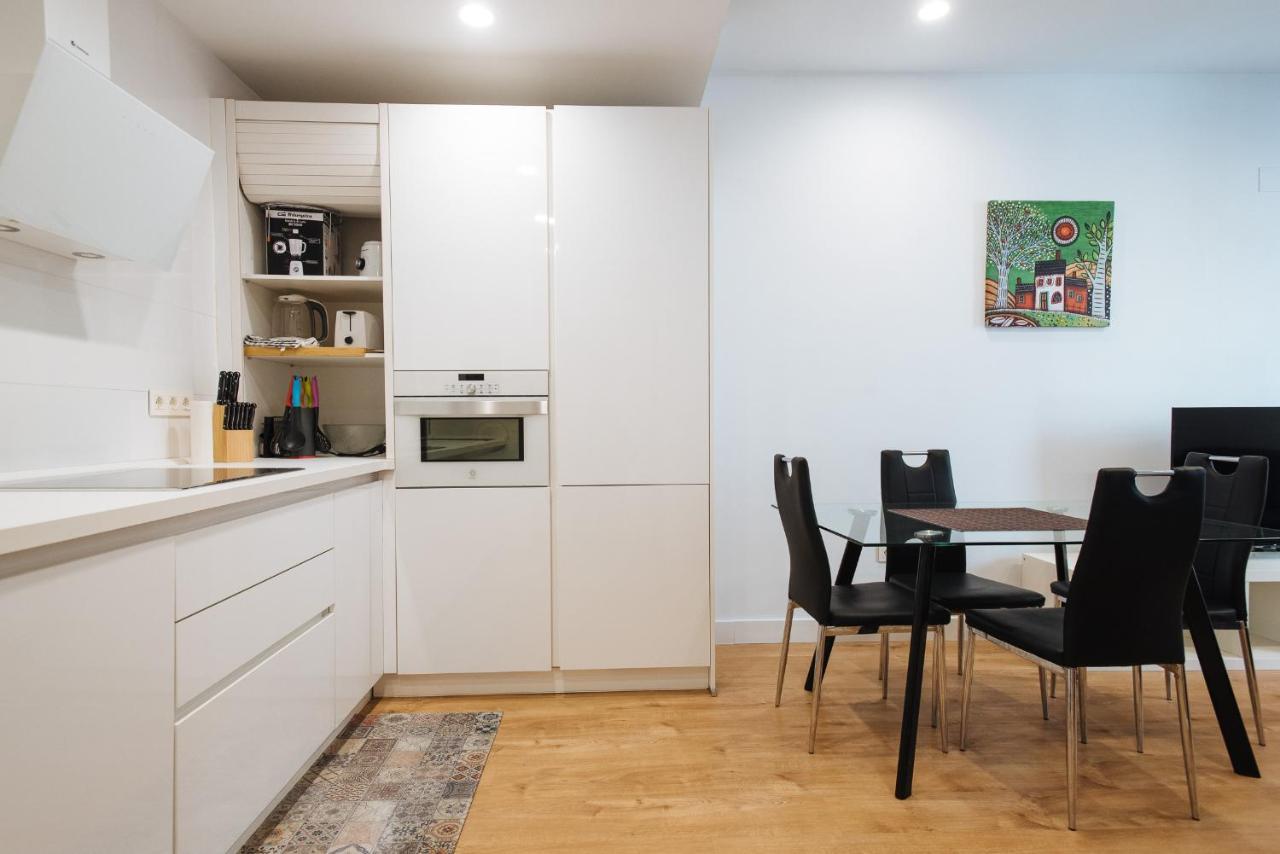 Apartamento Estelar Con Piscina Y Garaje Nervion Apartment Севиля Екстериор снимка